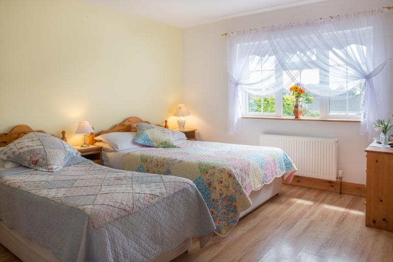 Shannon Breeze B&B Killaloe Buitenkant foto